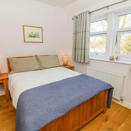 1 St Aidans Court